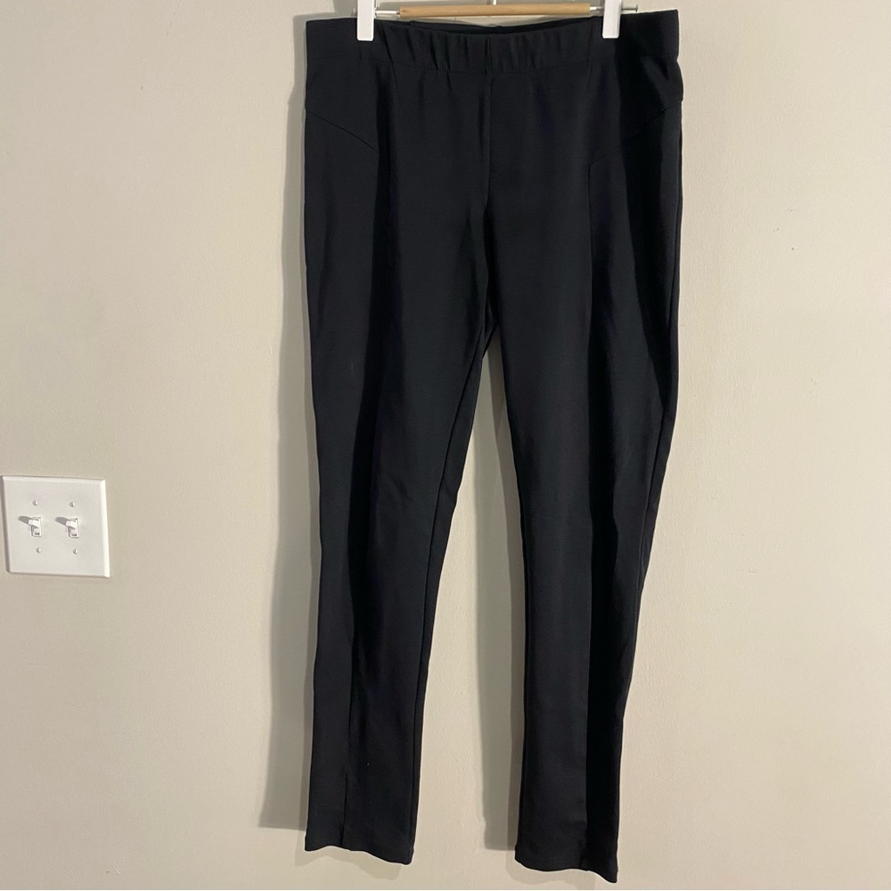 Chic Soul Black Distressed Skinny Jeans Sz 5X= 24 holes at knee